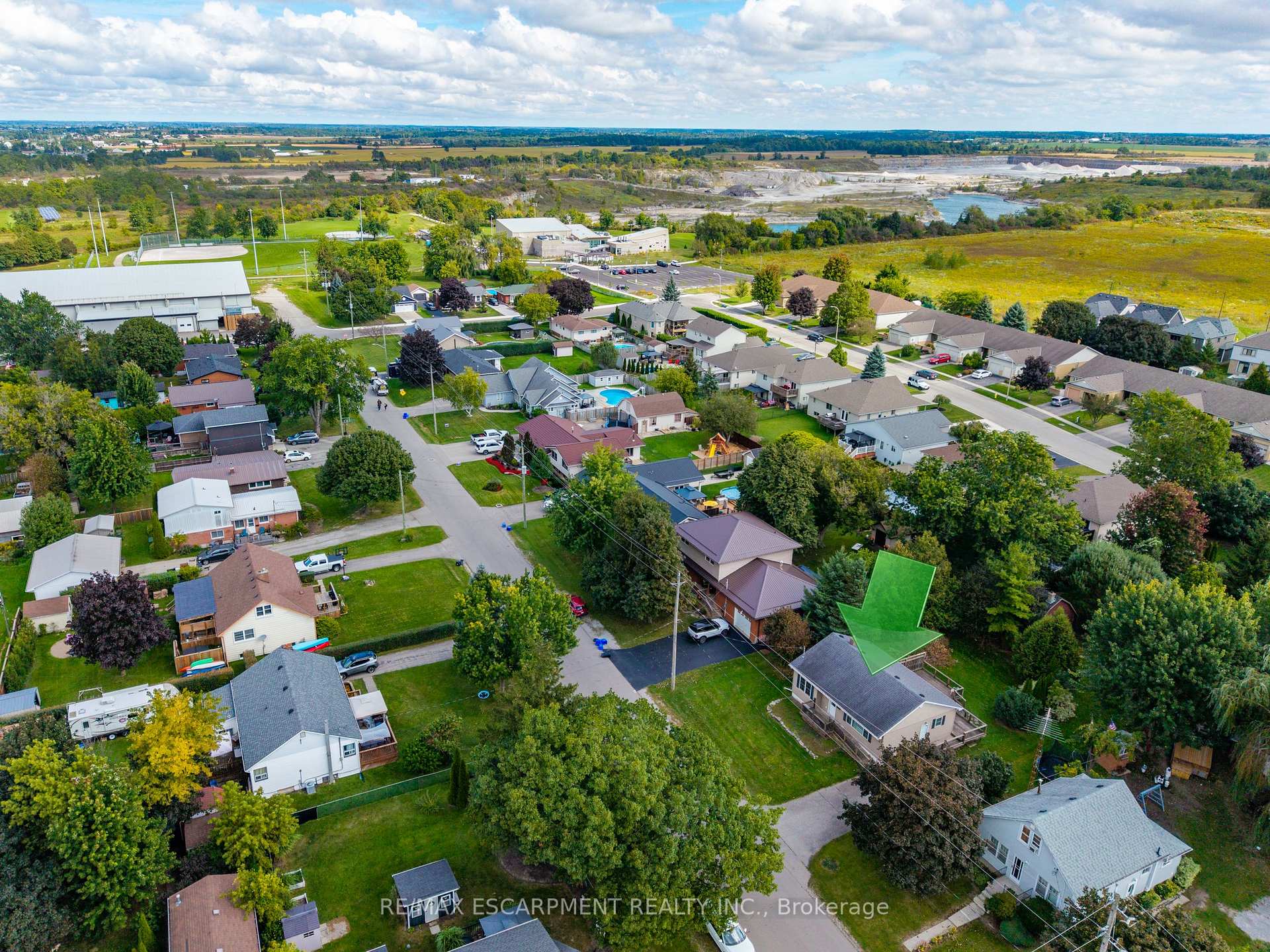 Photo 36 of 14 Carrick Street, Haldimand — HOMEH