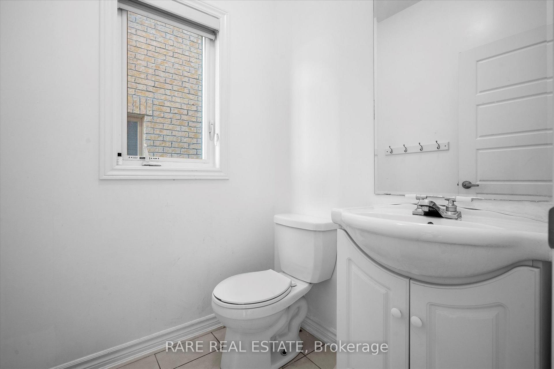 Photo 8 of 267 Fleetwood Drive, Oshawa, Eastdale — HOMEH