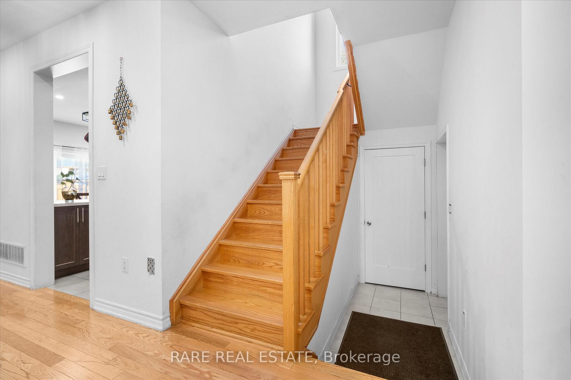 Photo 9 of 267 Fleetwood Drive, Oshawa, Eastdale — HOMEH