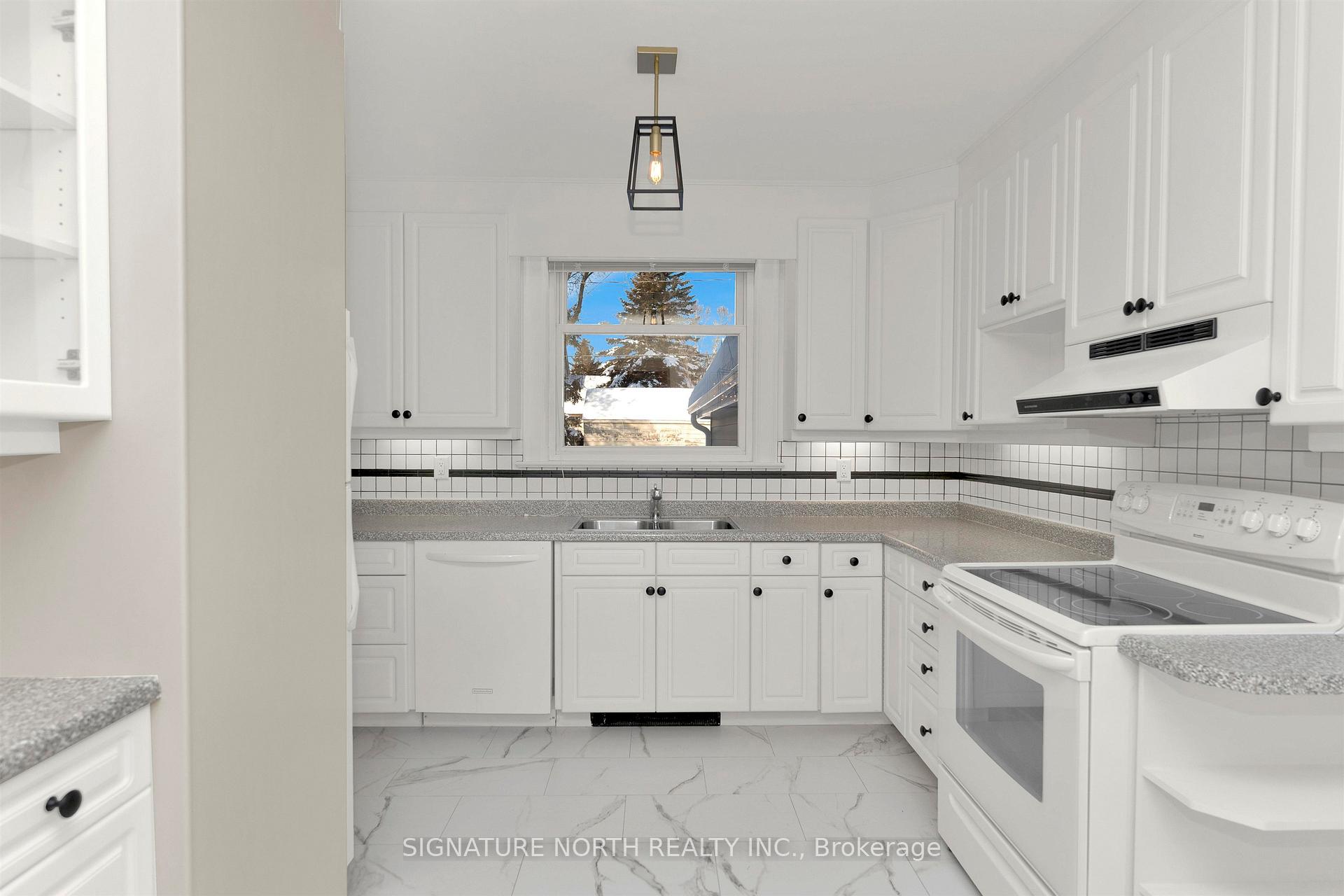 Photo 18 of 120 High Street, Thunder Bay, Mariday Heights — HOMEH