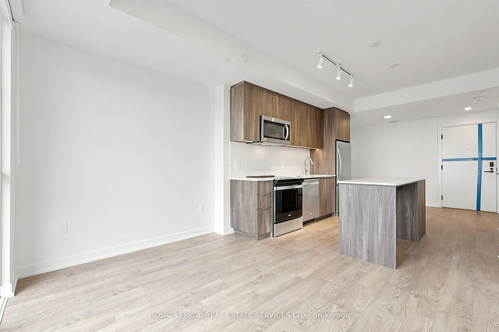 Photo 6 of Unit 405, 740 Whitlock Avenue, Milton, Beaty — HOMEH