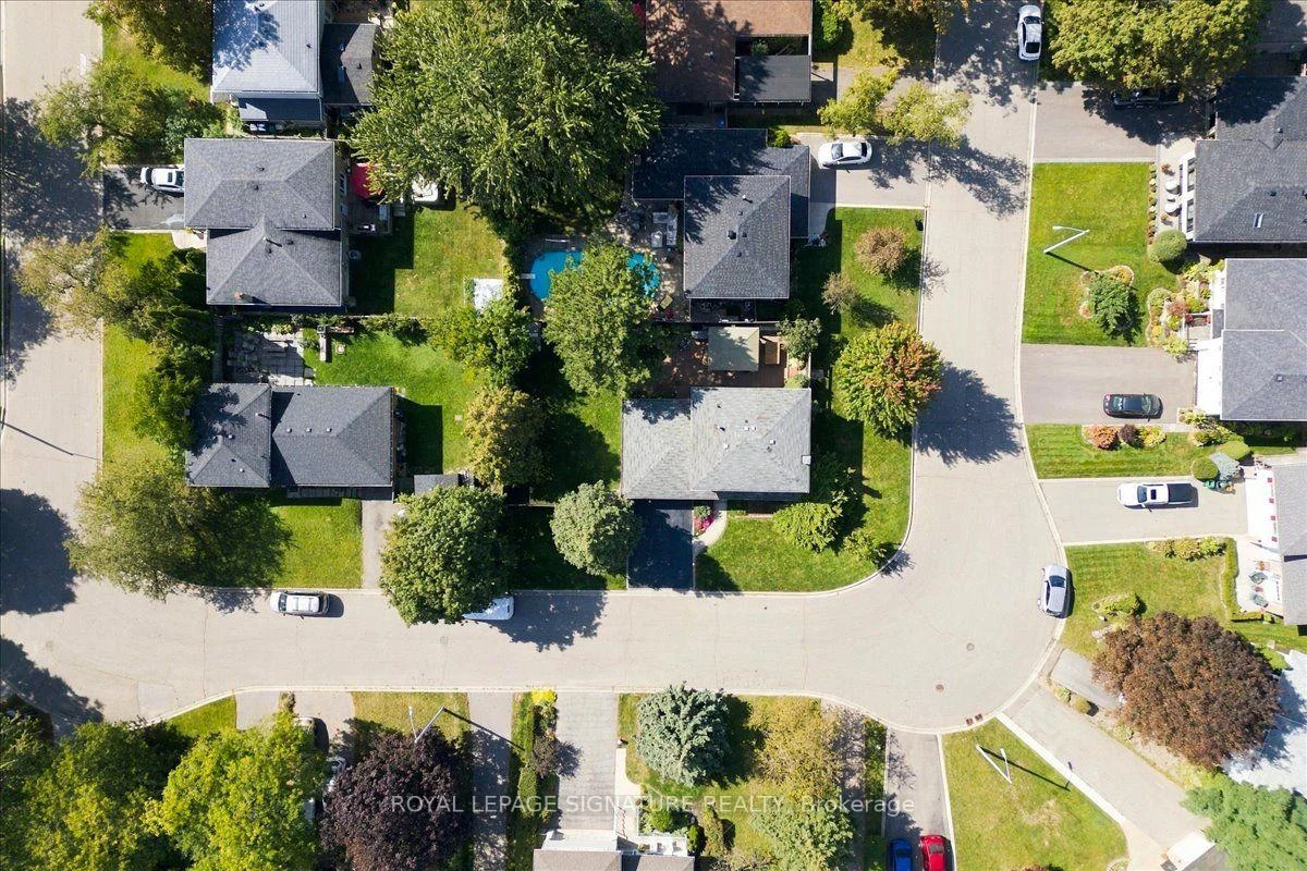 Photo 24 of 17 Palgrave Crescent, Brampton, Bram East — HOMEH
