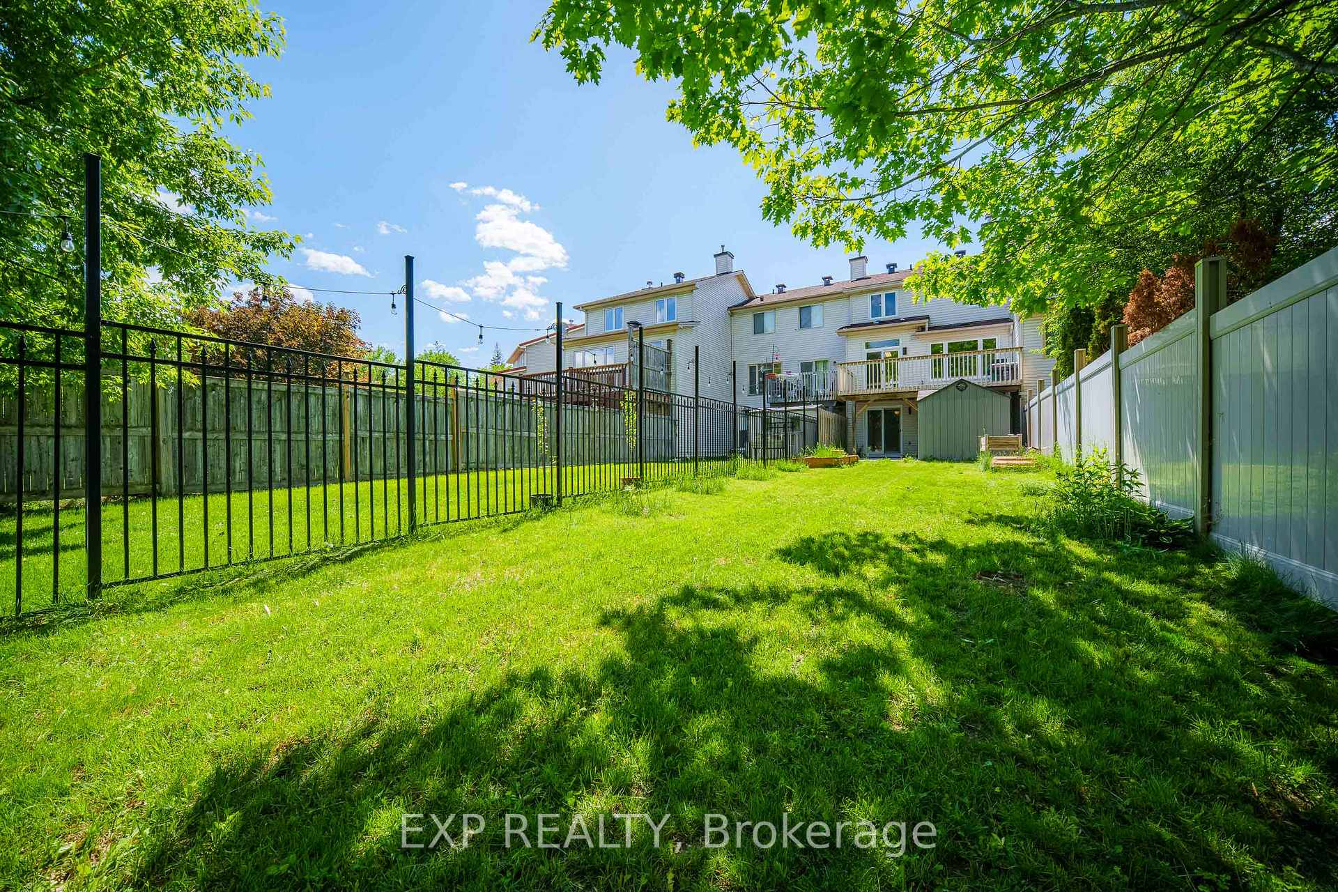 Photo 4 of 87 Banchory Crescent, Ottawa, Kanata - Morgan's Grant/South March — HOMEH