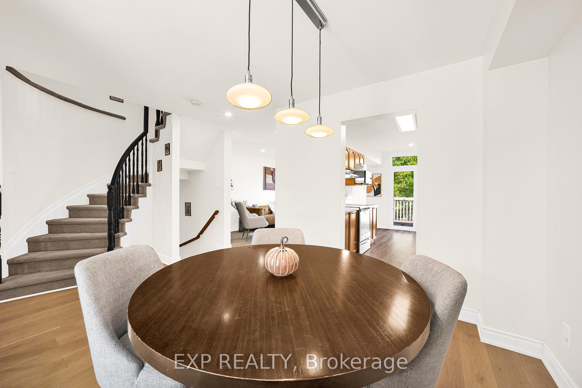 Photo 10 of 87 Banchory Crescent, Ottawa, Kanata - Morgan's Grant/South March — HOMEH