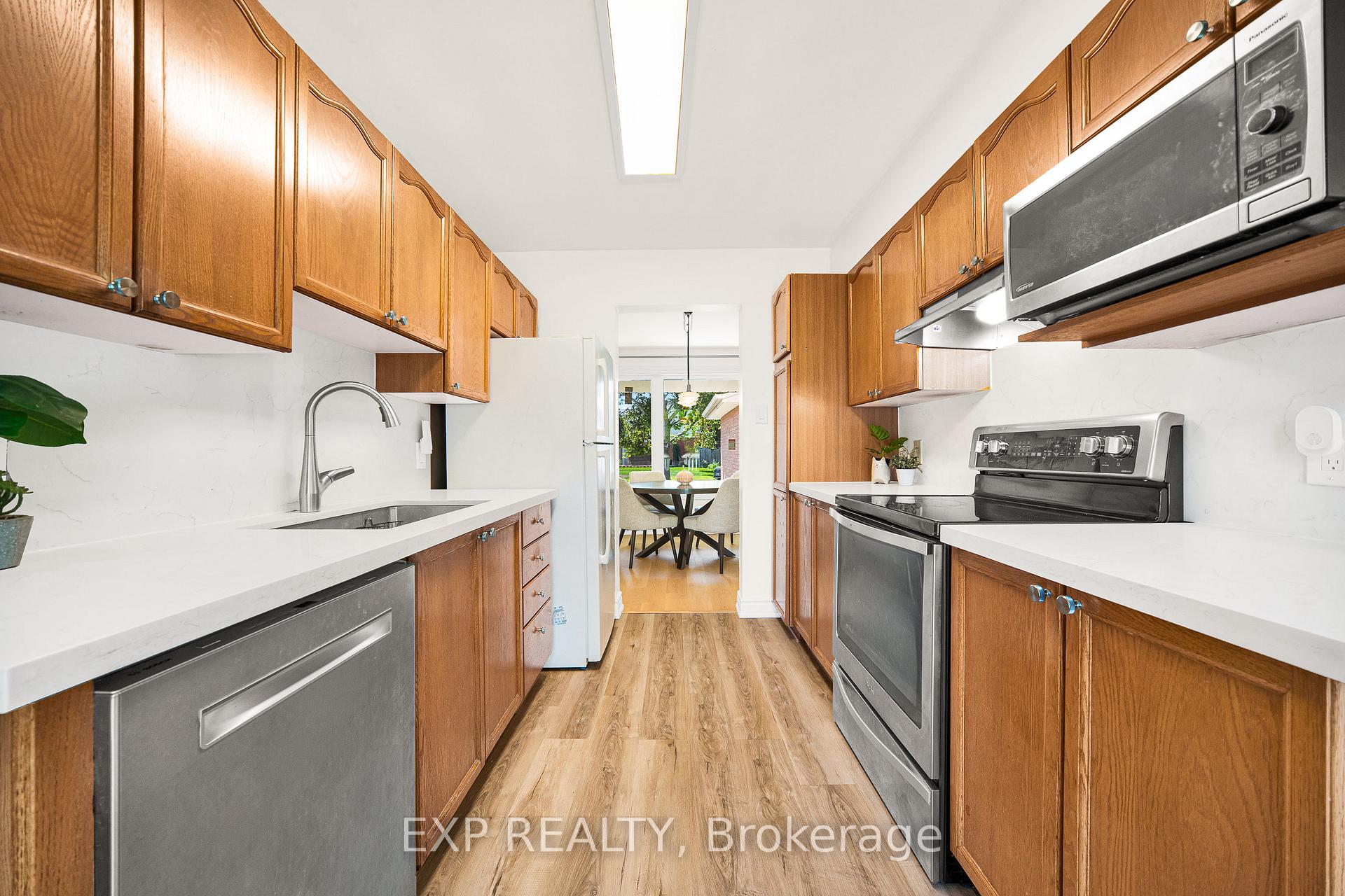 Photo 14 of 87 Banchory Crescent, Ottawa, Kanata - Morgan's Grant/South March — HOMEH