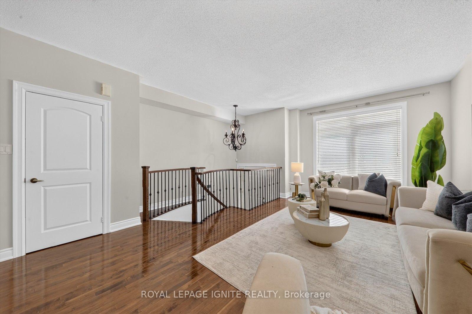 Photo 9 of Unit 9, 8032 Kipling Avenue, Vaughan, West Woodbridge — HOMEH
