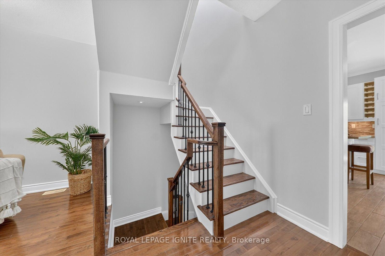 Photo 20 of Unit 9, 8032 Kipling Avenue, Vaughan, West Woodbridge — HOMEH