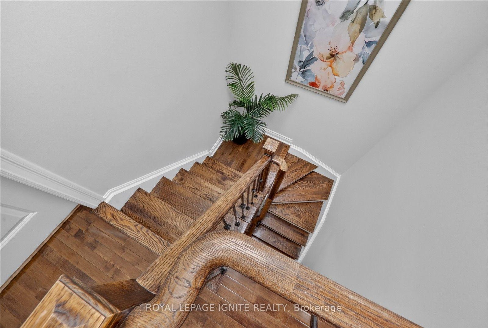 Photo 21 of Unit 9, 8032 Kipling Avenue, Vaughan, West Woodbridge — HOMEH