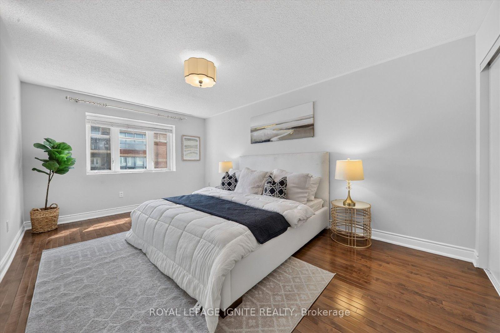 Photo 23 of Unit 9, 8032 Kipling Avenue, Vaughan, West Woodbridge — HOMEH