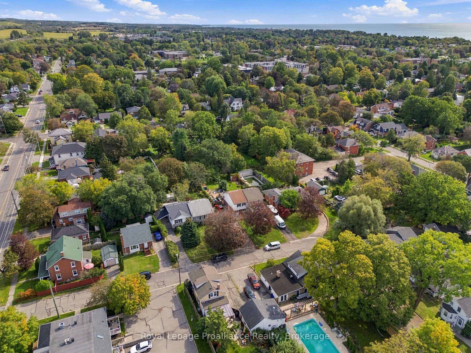 Photo 13 of 378 Anne Street, Cobourg — HOMEH