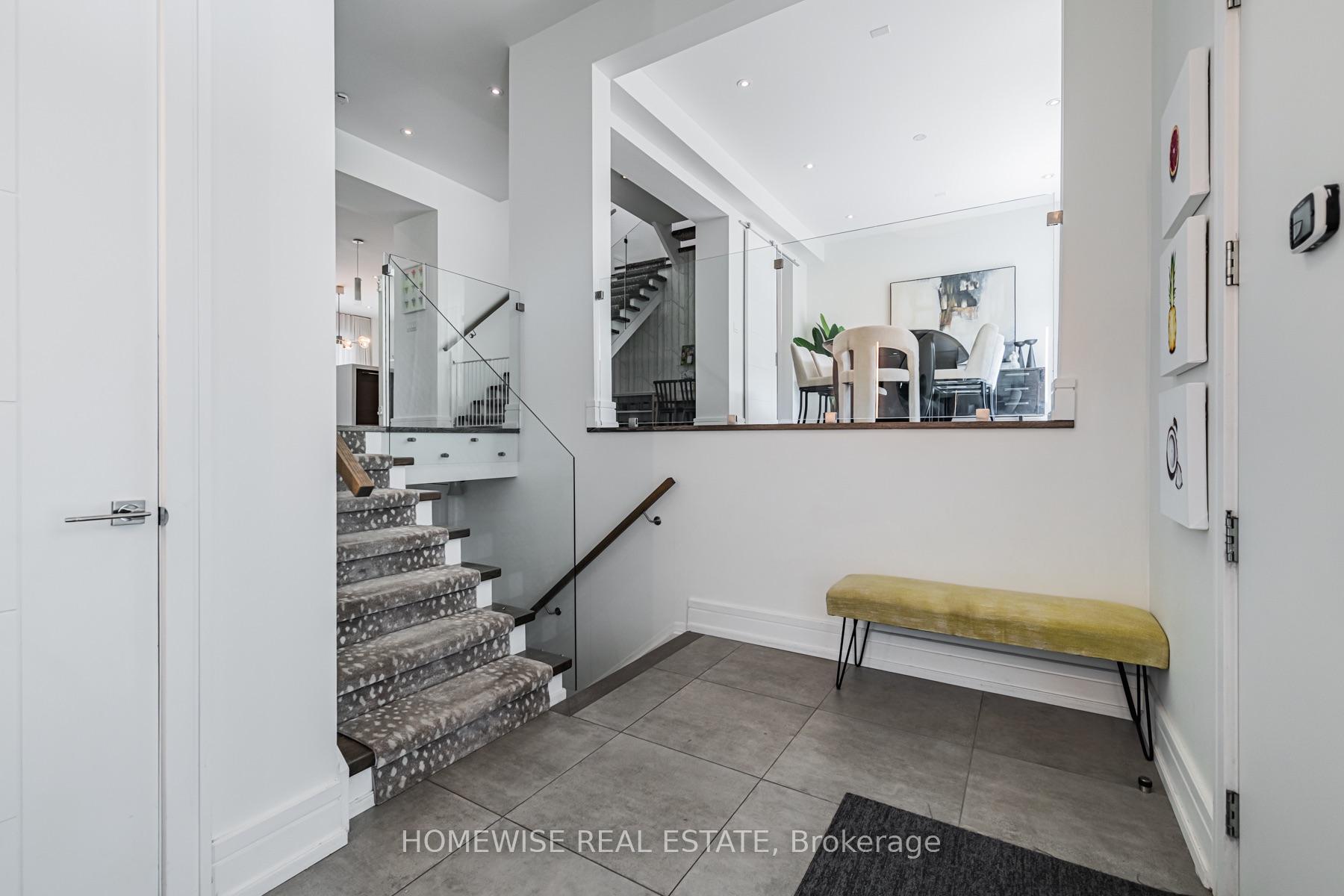Photo 3 of 90 Mcgillivray Avenue, Toronto, Bedford Park-Nortown — HOMEH