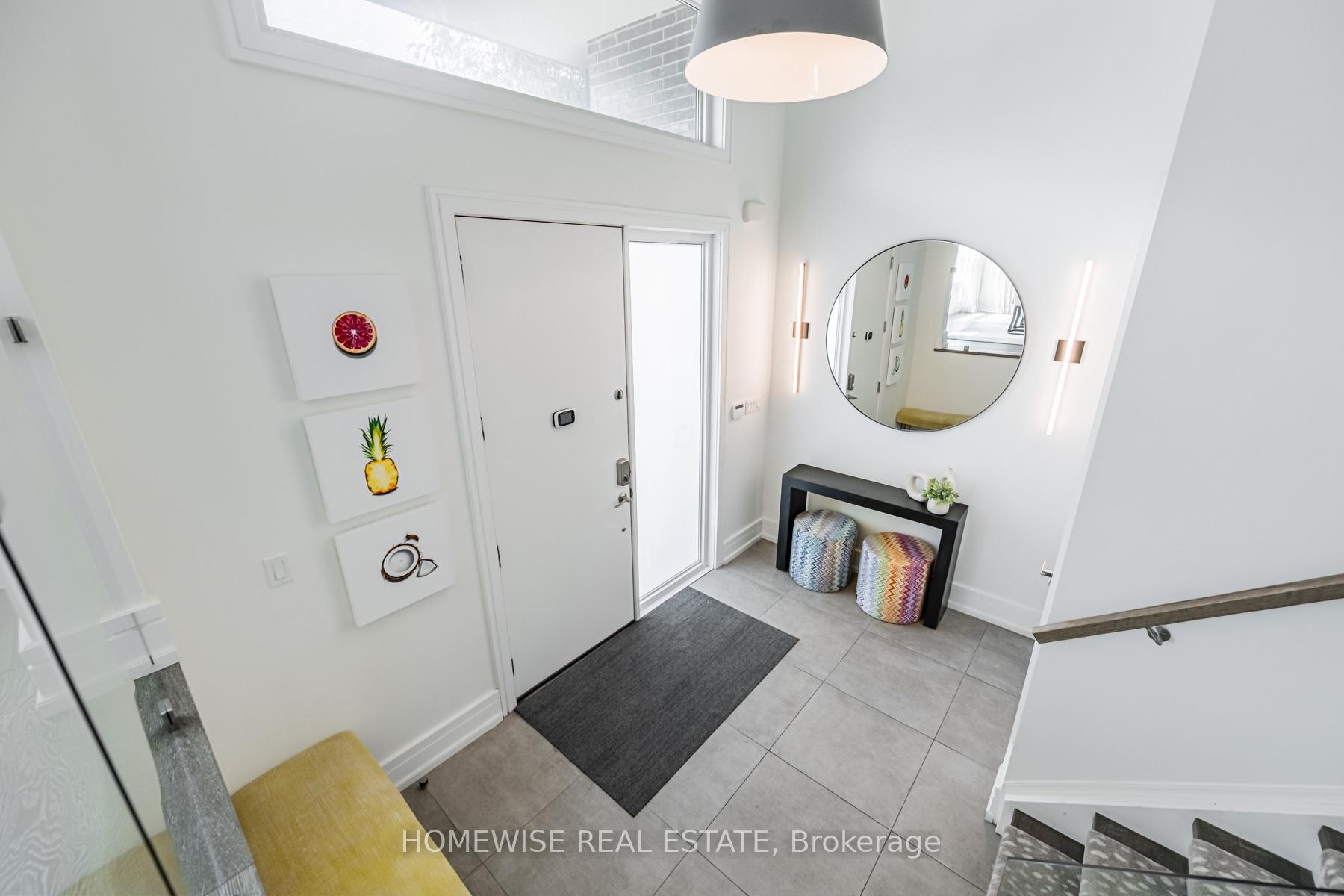Photo 4 of 90 Mcgillivray Avenue, Toronto, Bedford Park-Nortown — HOMEH