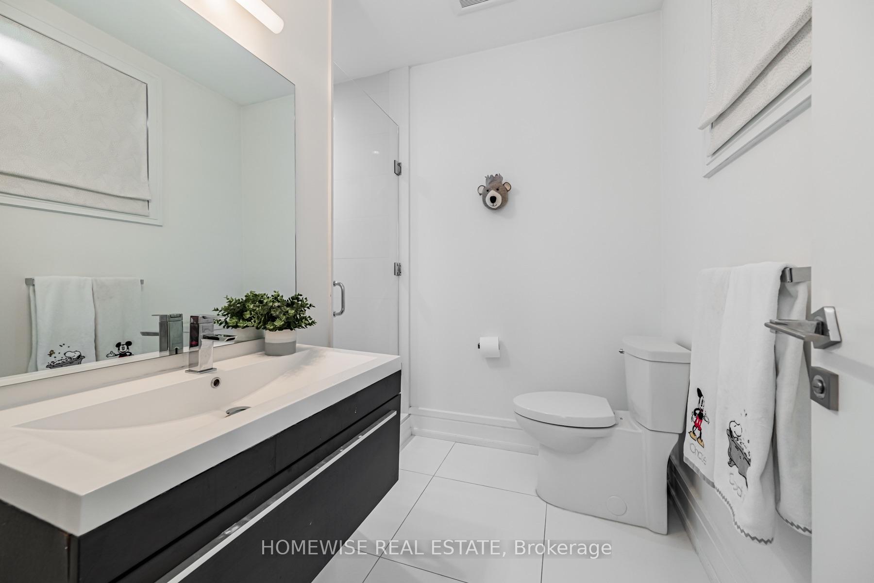 Photo 23 of 90 Mcgillivray Avenue, Toronto, Bedford Park-Nortown — HOMEH