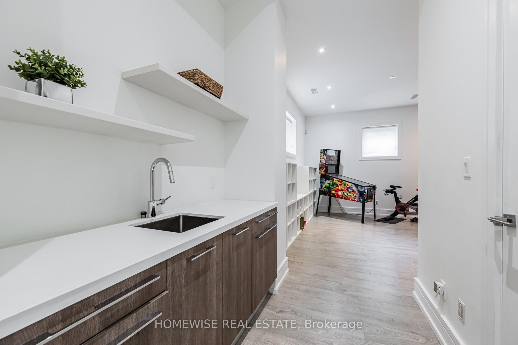 Photo 29 of 90 Mcgillivray Avenue, Toronto, Bedford Park-Nortown — HOMEH
