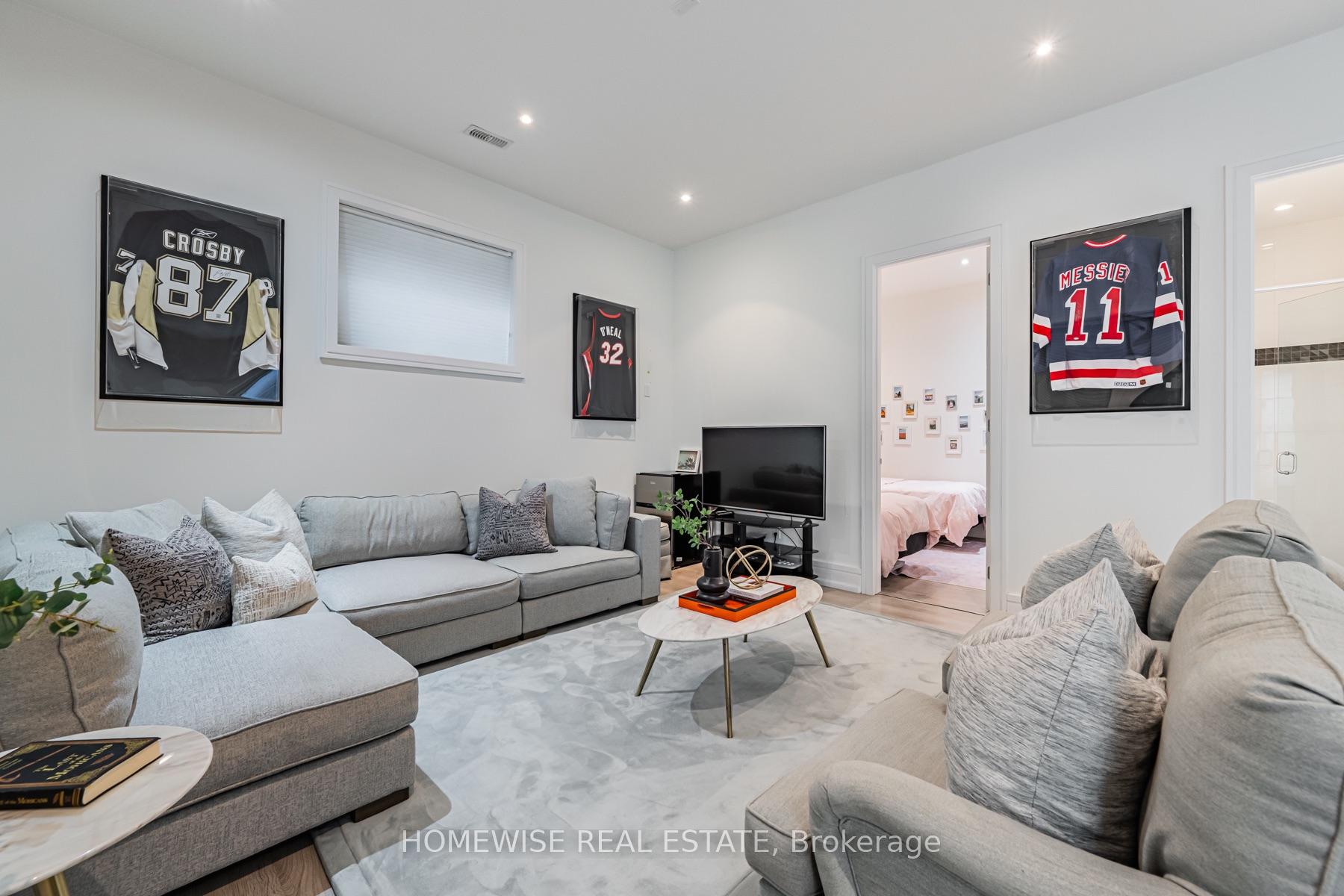 Photo 32 of 90 Mcgillivray Avenue, Toronto, Bedford Park-Nortown — HOMEH