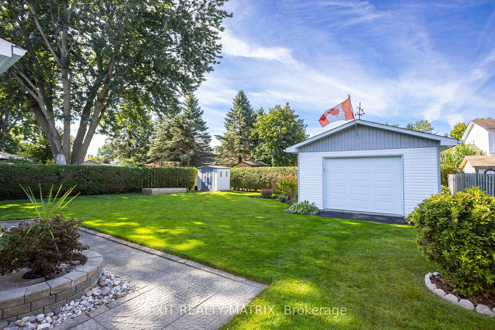 Photo 30 of 5 Gold Crescent, Russell, Village of Russell — HOMEH