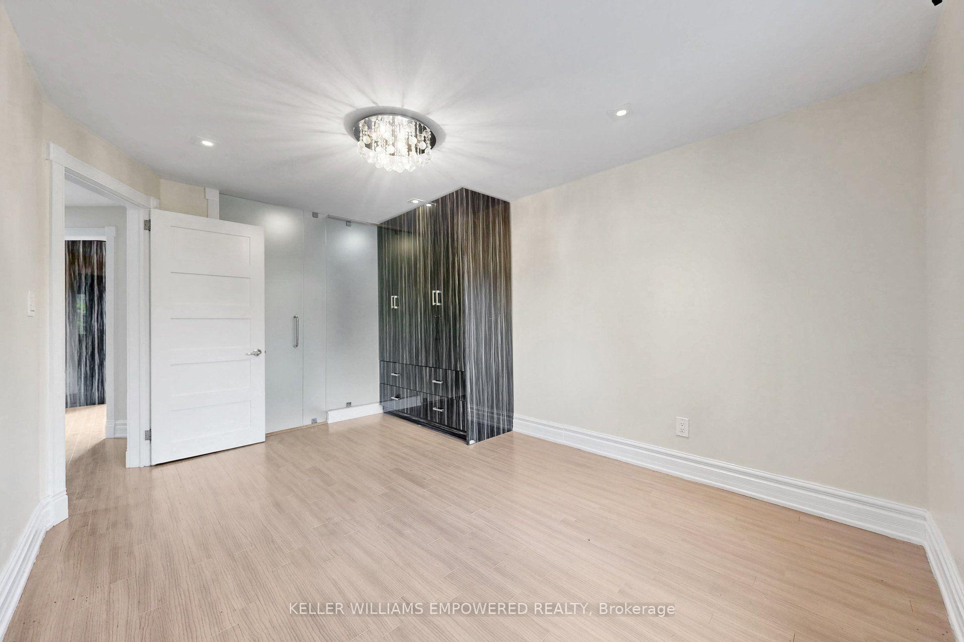 Photo 22 of 5 Aldgate Avenue, Etobicoke, Stonegate-Queensway — HOMEH