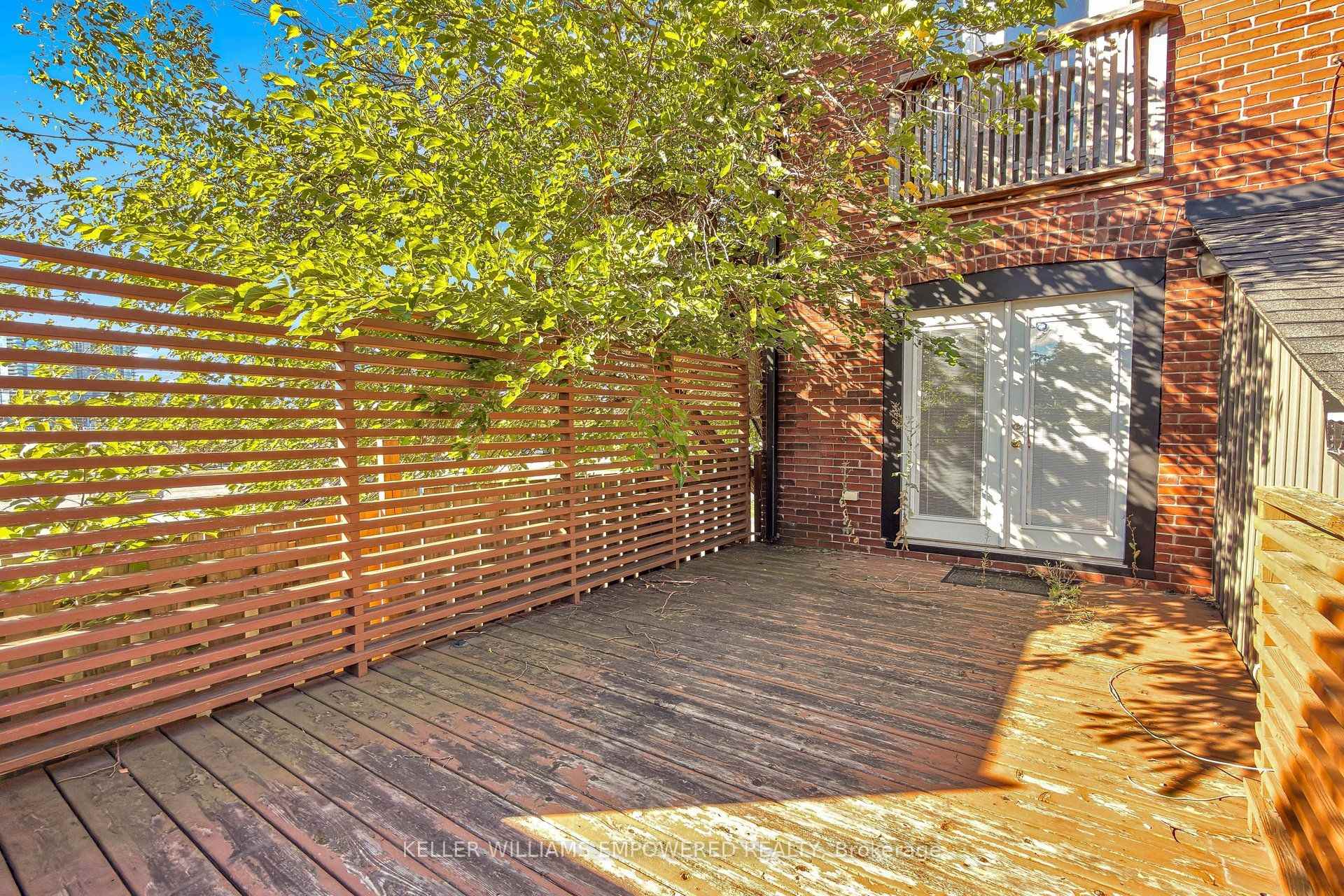 Photo 26 of 5 Aldgate Avenue, Etobicoke, Stonegate-Queensway — HOMEH