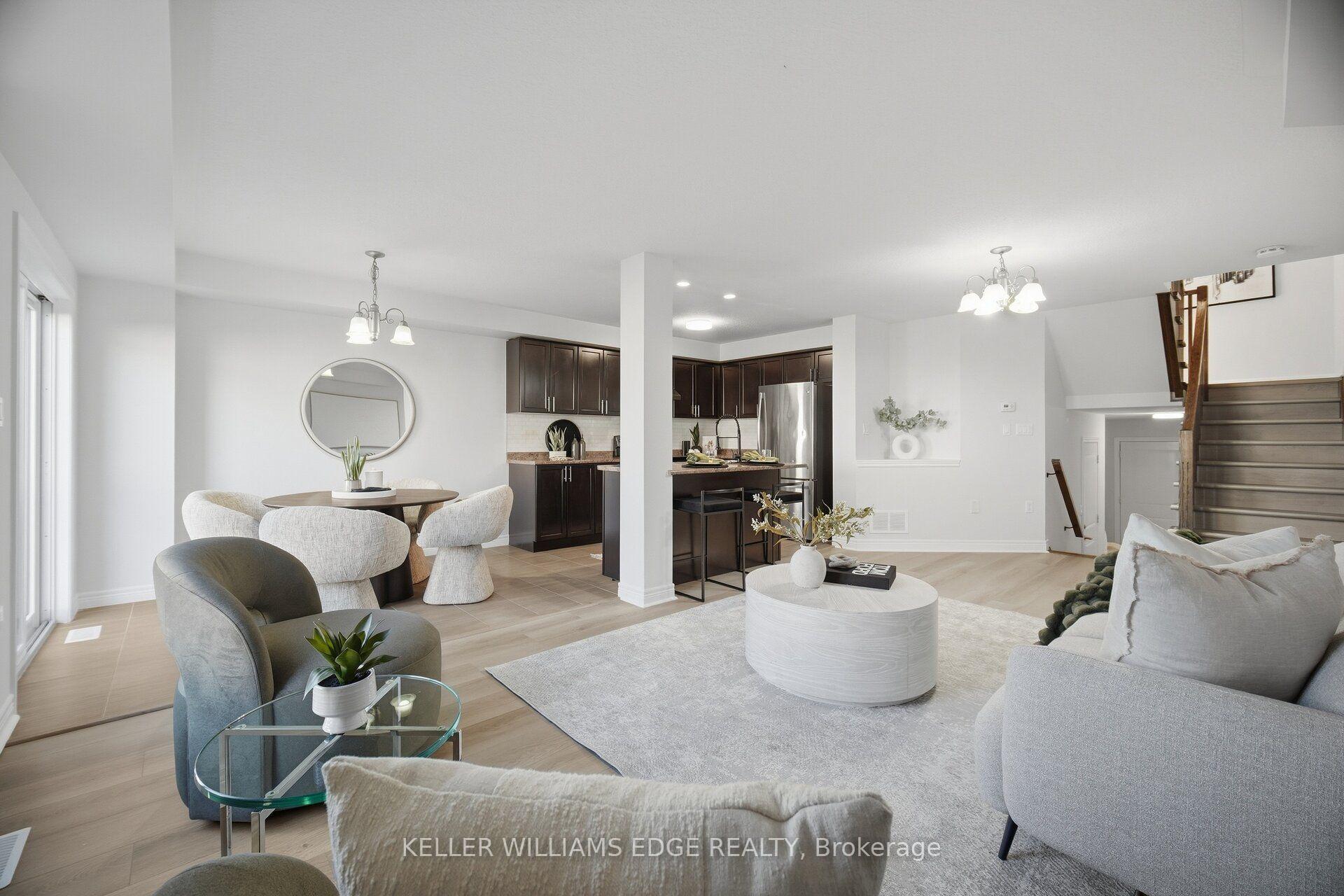 Photo 9 of 98 Bloom Crescent, Hamilton, Hannon — HOMEH