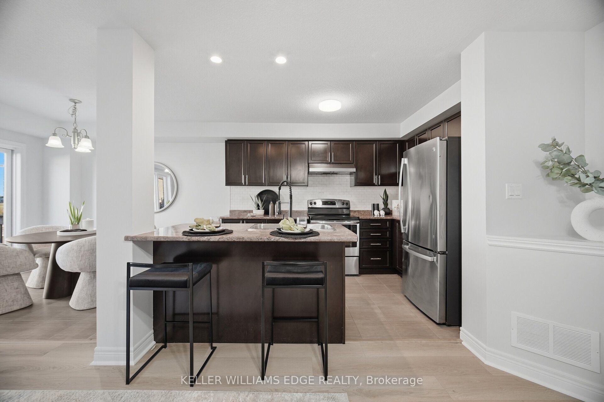 Photo 13 of 98 Bloom Crescent, Hamilton, Hannon — HOMEH