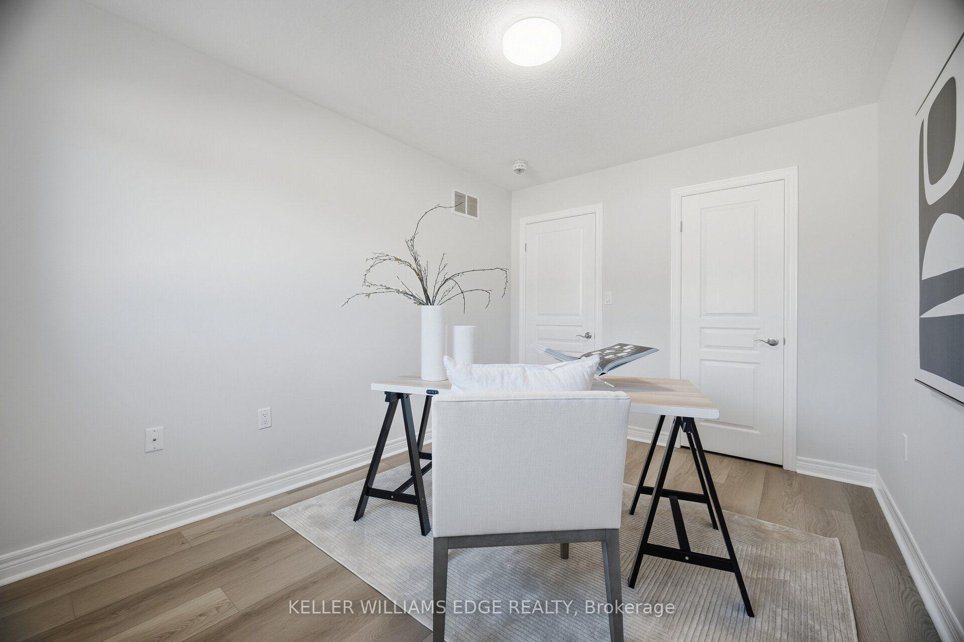 Photo 30 of 98 Bloom Crescent, Hamilton, Hannon — HOMEH
