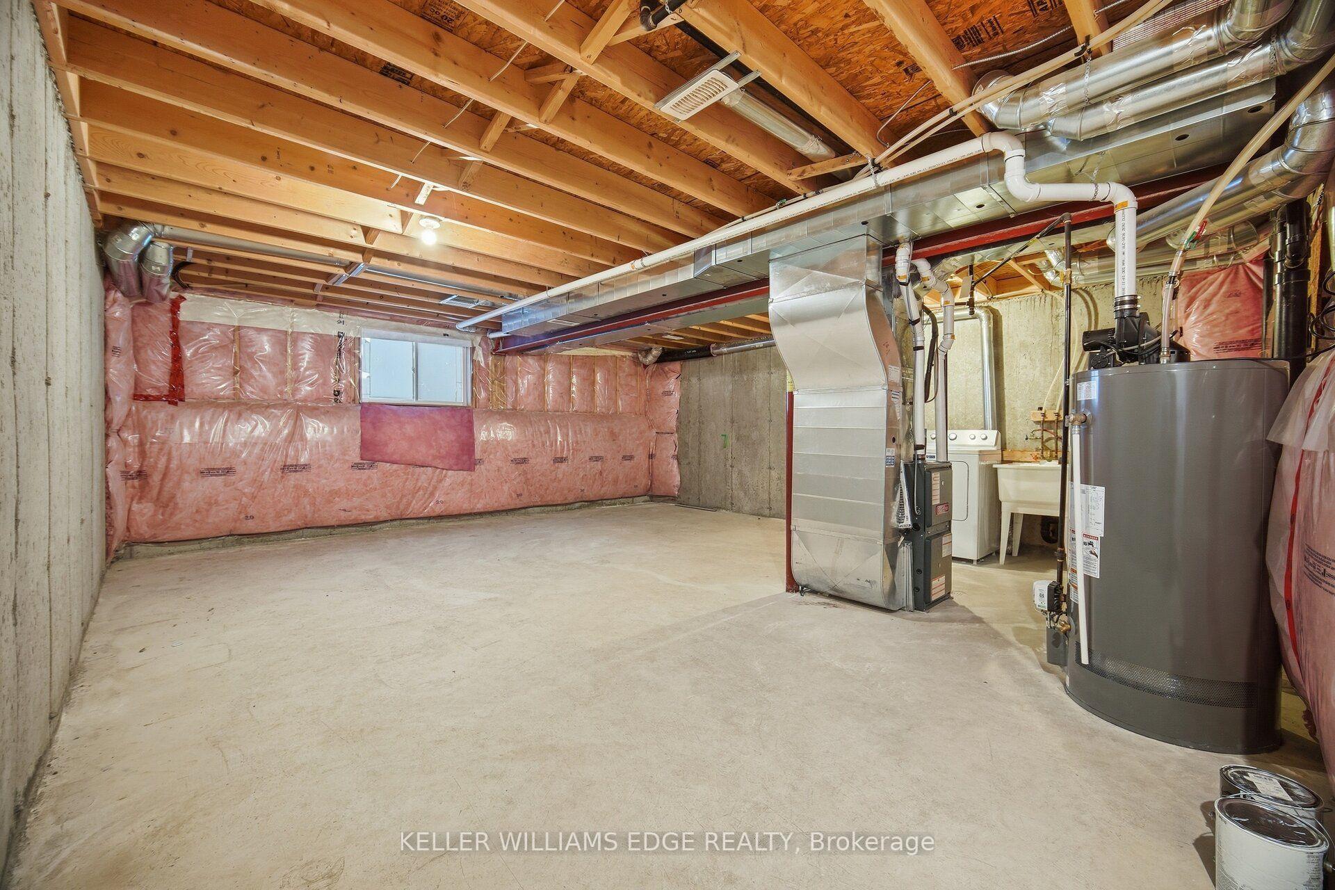 Photo 34 of 98 Bloom Crescent, Hamilton, Hannon — HOMEH
