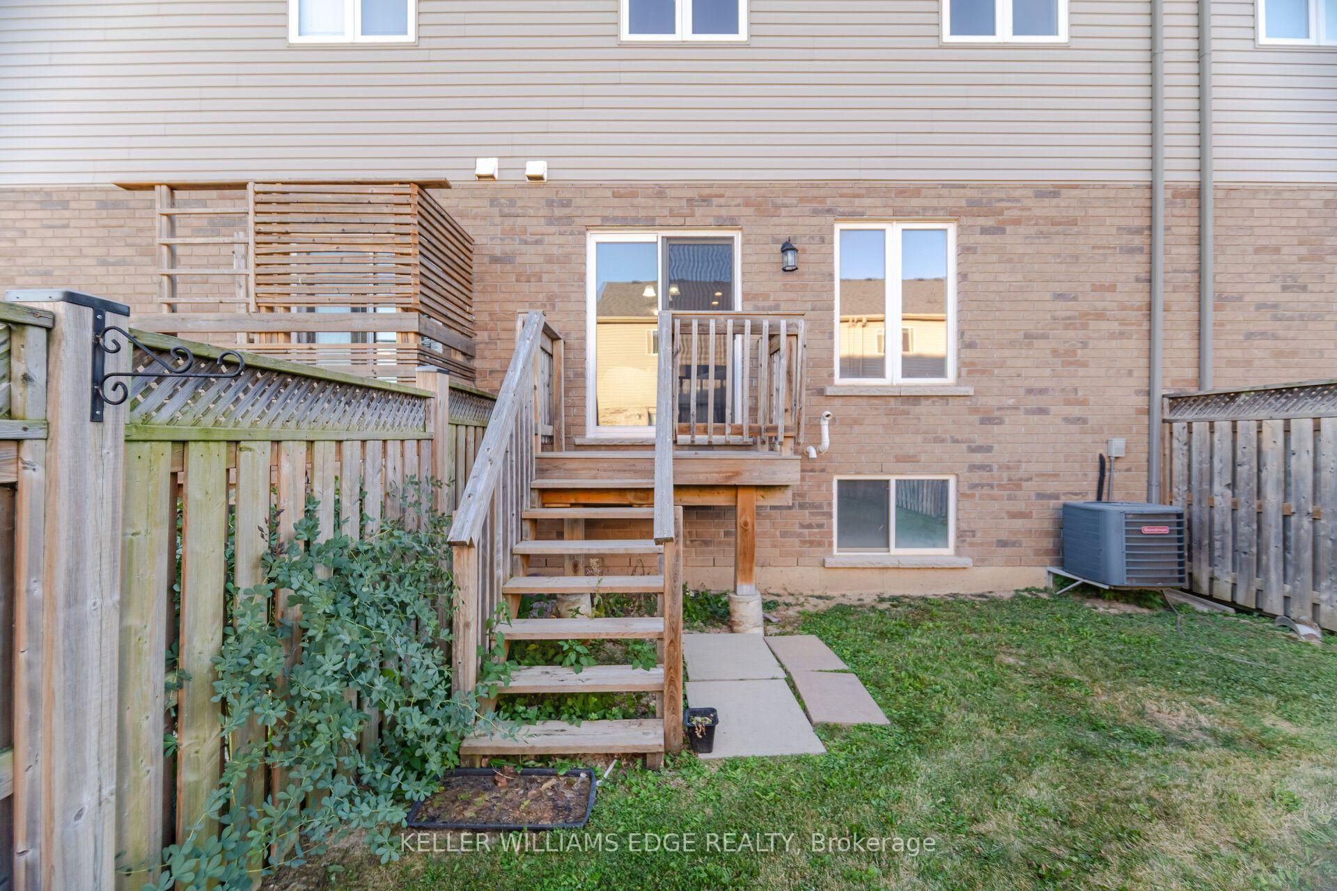 Photo 38 of 98 Bloom Crescent, Hamilton, Hannon — HOMEH