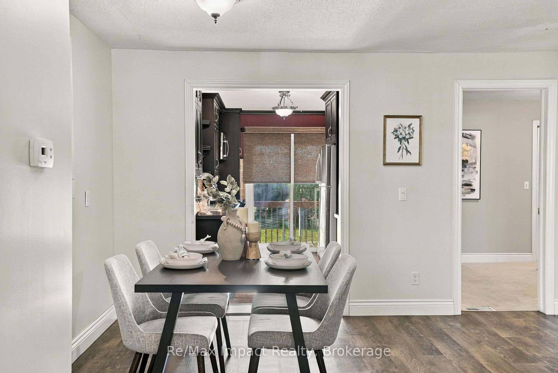 Photo 11 of 172 Roxborough Avenue, Oshawa, O'Neill — HOMEH