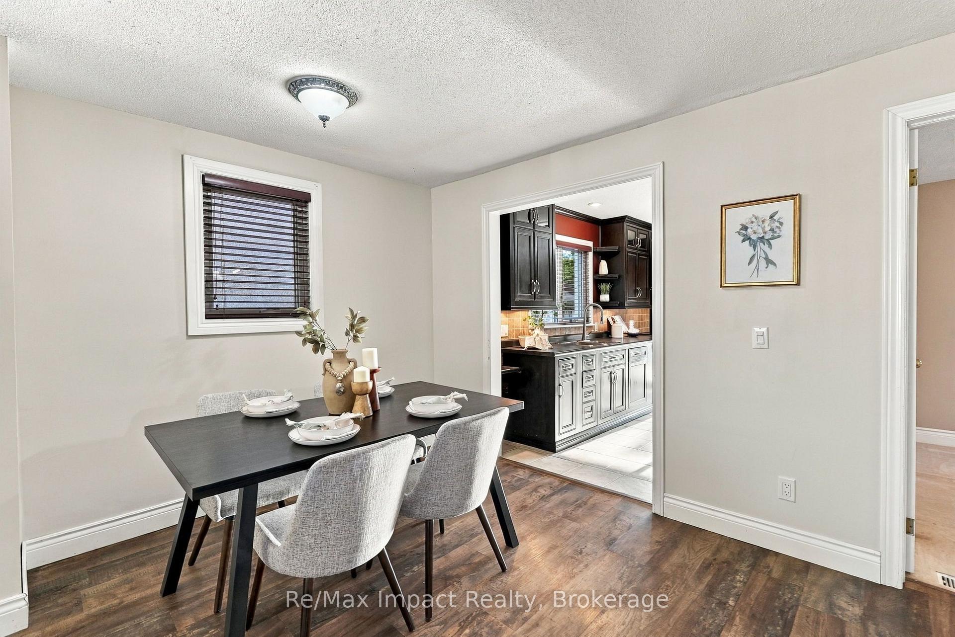 Photo 12 of 172 Roxborough Avenue, Oshawa, O'Neill — HOMEH
