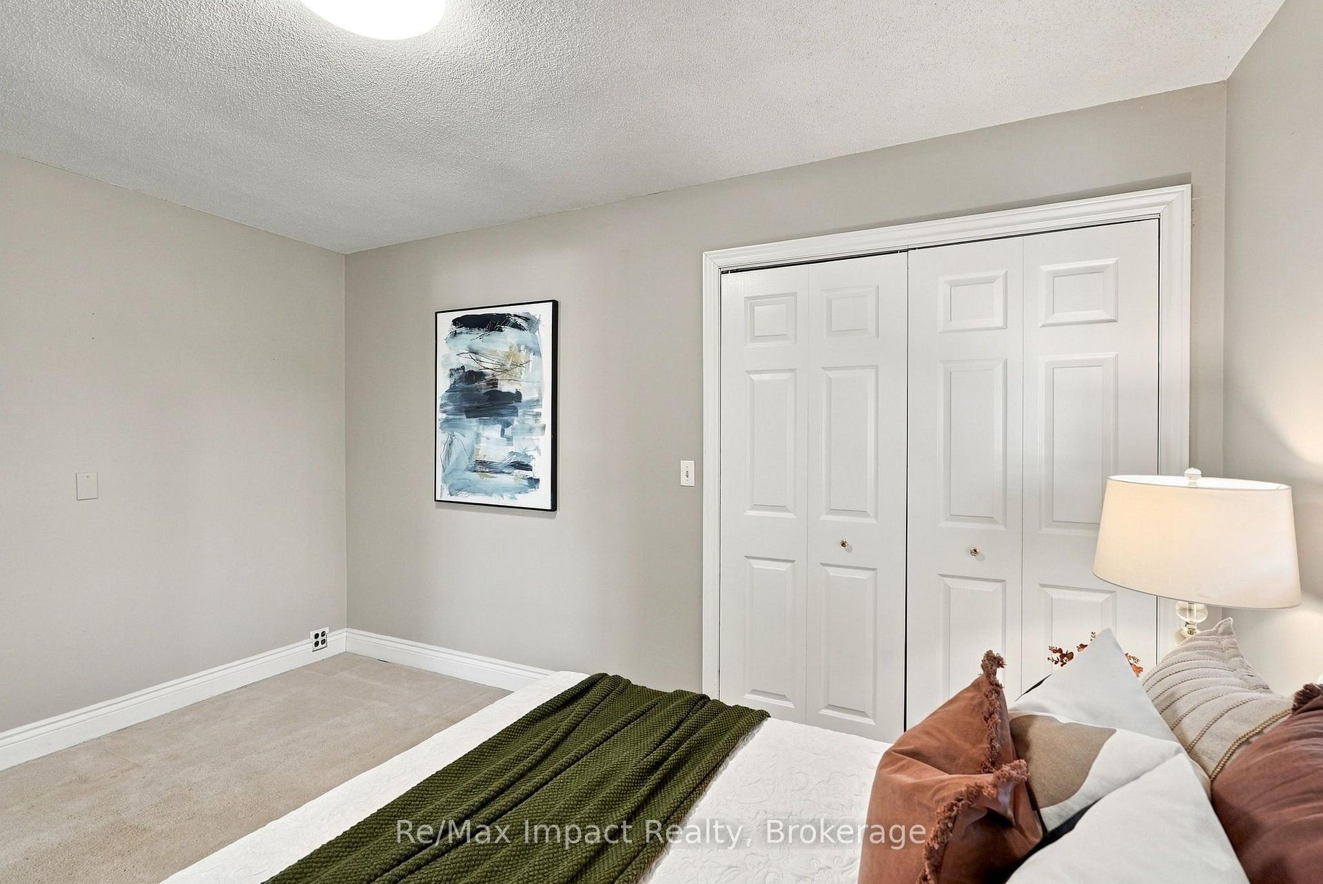 Photo 25 of 172 Roxborough Avenue, Oshawa, O'Neill — HOMEH