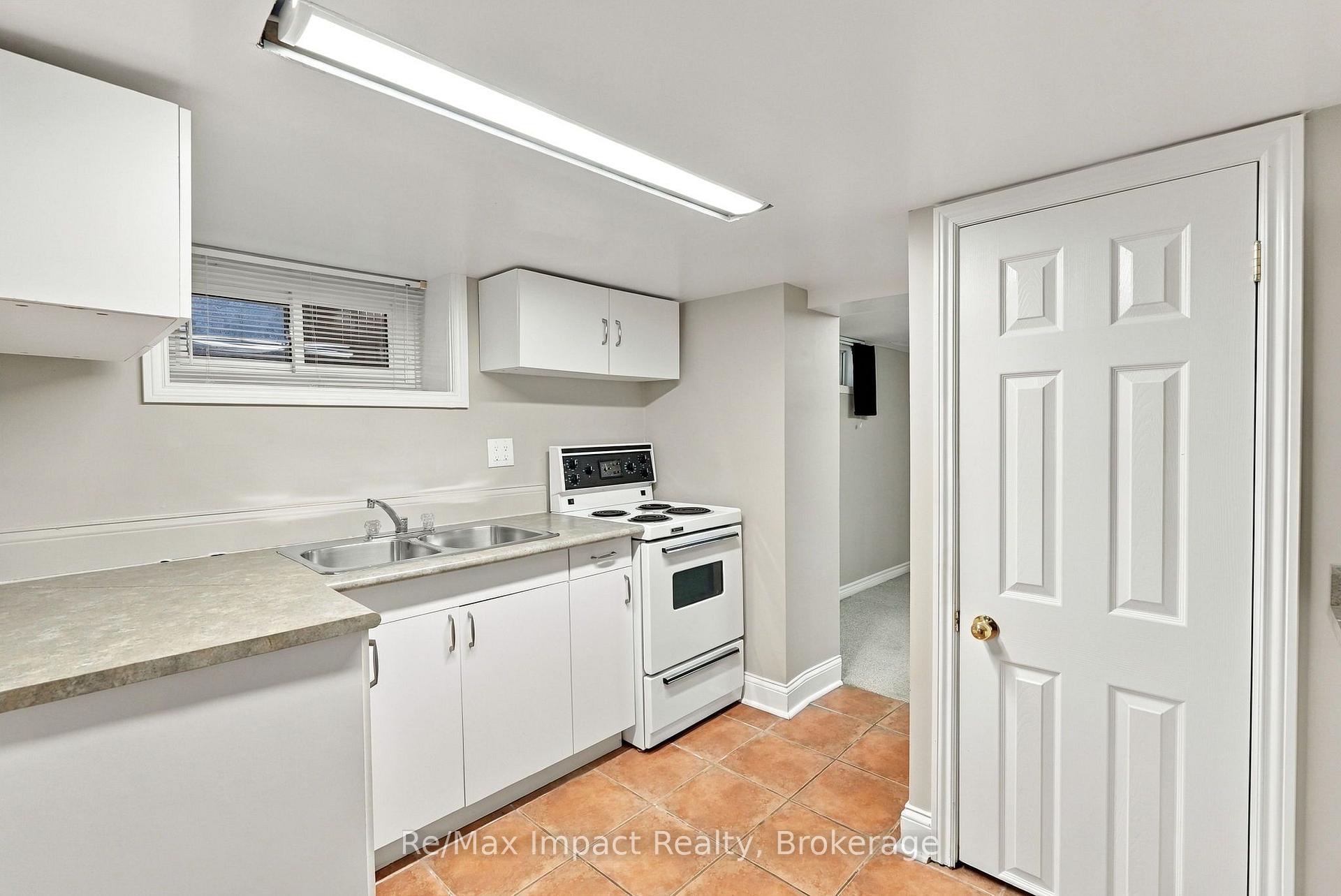 Photo 37 of 172 Roxborough Avenue, Oshawa, O'Neill — HOMEH