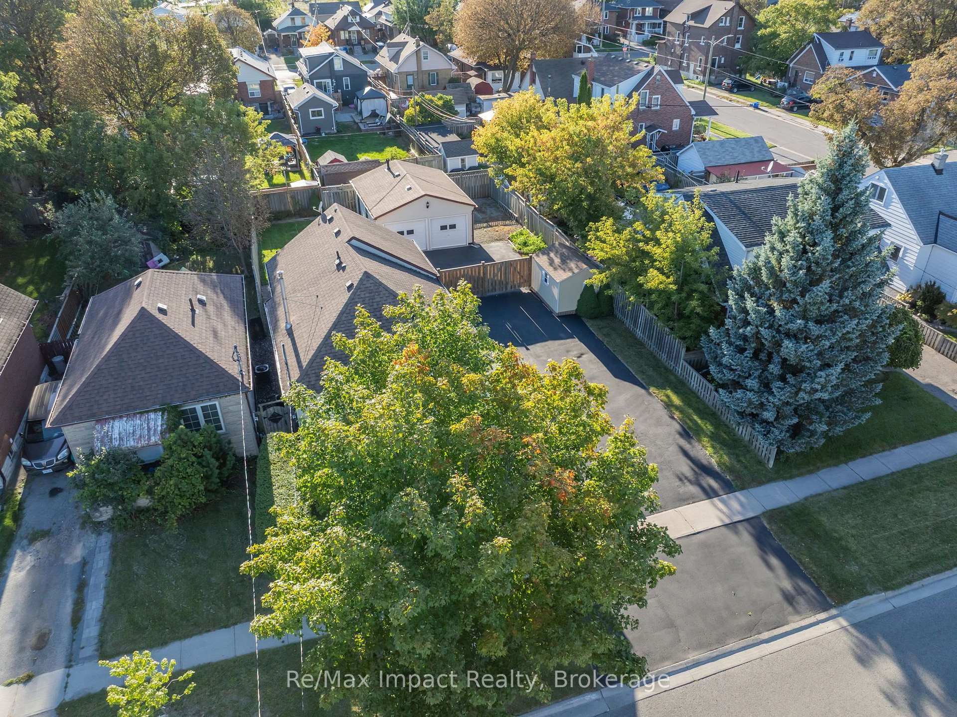 Photo 47 of 172 Roxborough Avenue, Oshawa, O'Neill — HOMEH