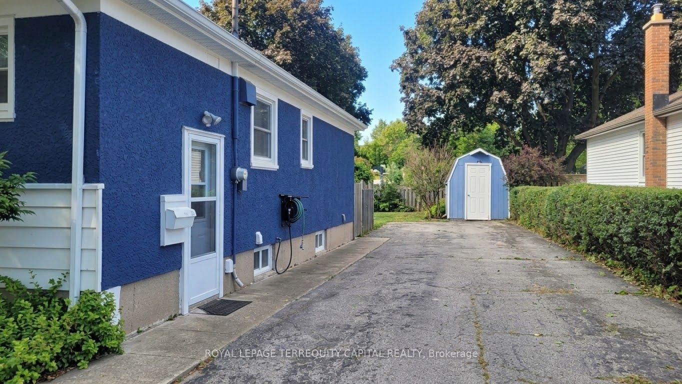 Photo of Unit Bsmt, 51 Dunkeld Avenue