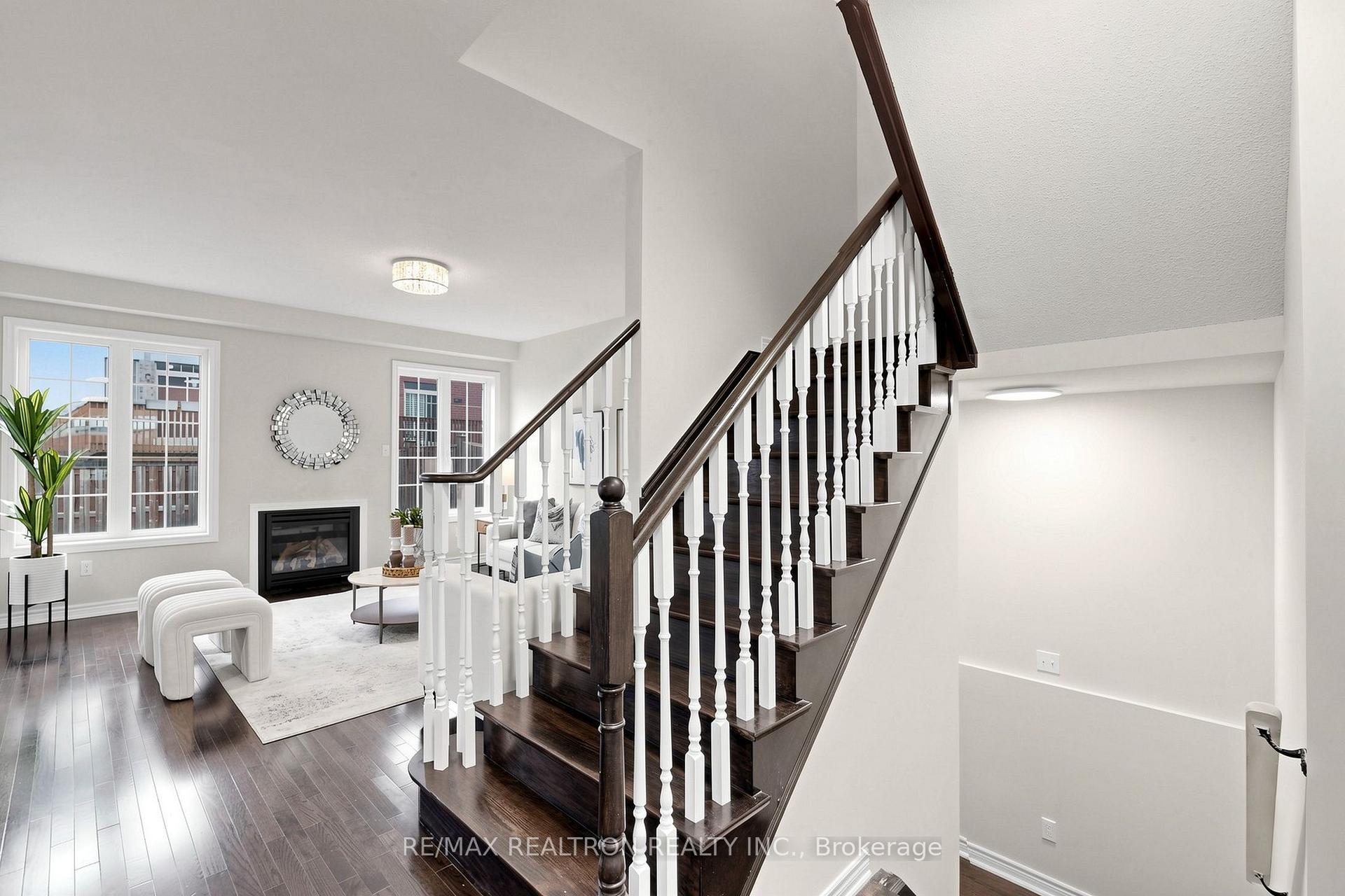 Photo 15 of 62 Bracknell Avenue, Markham, Berczy — HOMEH