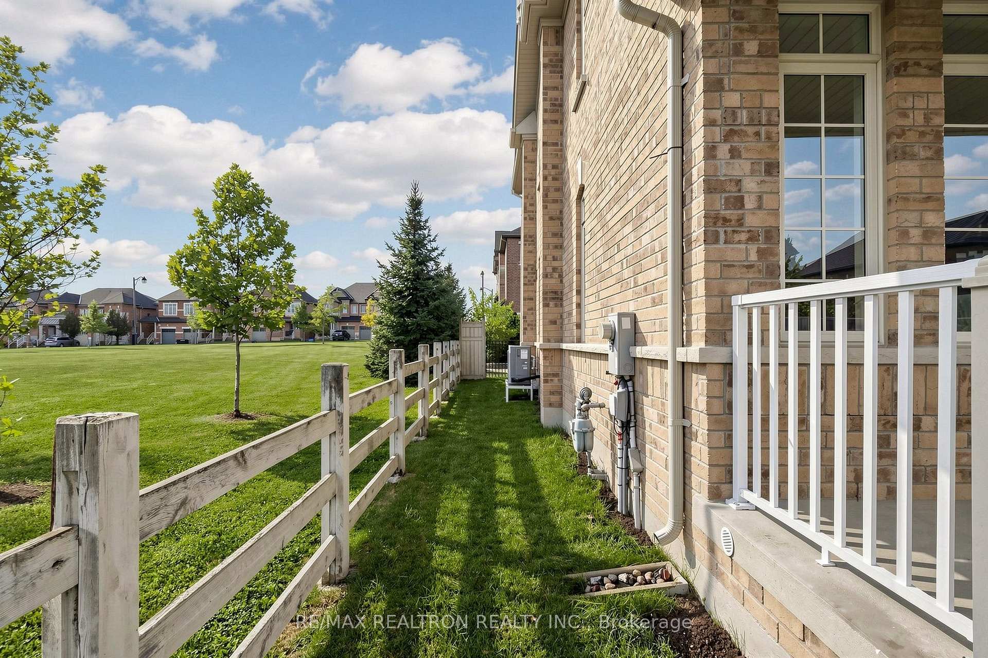 Photo 33 of 62 Bracknell Avenue, Markham, Berczy — HOMEH