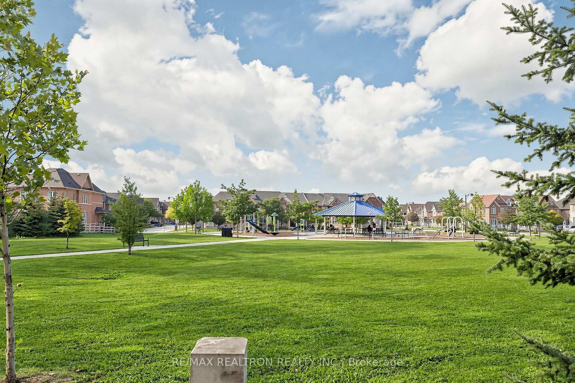 Photo 39 of 62 Bracknell Avenue, Markham, Berczy — HOMEH
