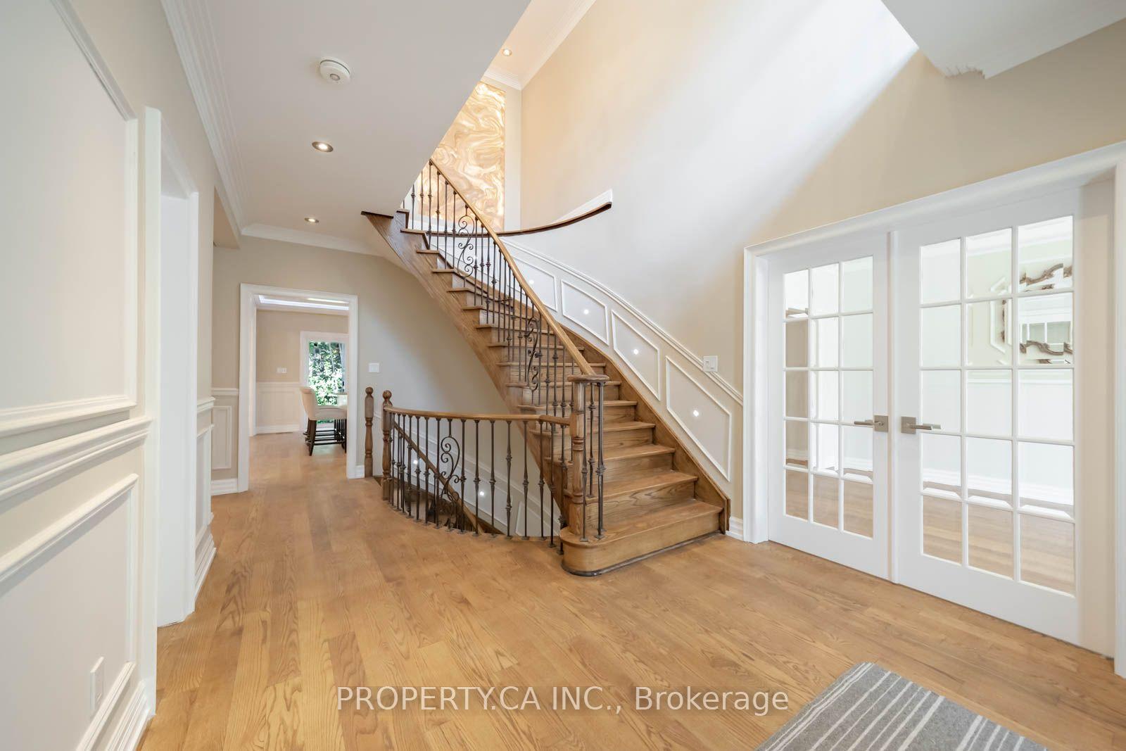 Photo 4 of 76 Concord Road, Vaughan, Beverley Glen — HOMEH
