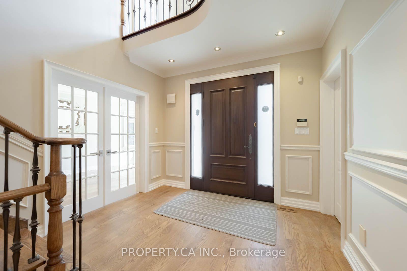 Photo 3 of 76 Concord Road, Vaughan, Beverley Glen — HOMEH