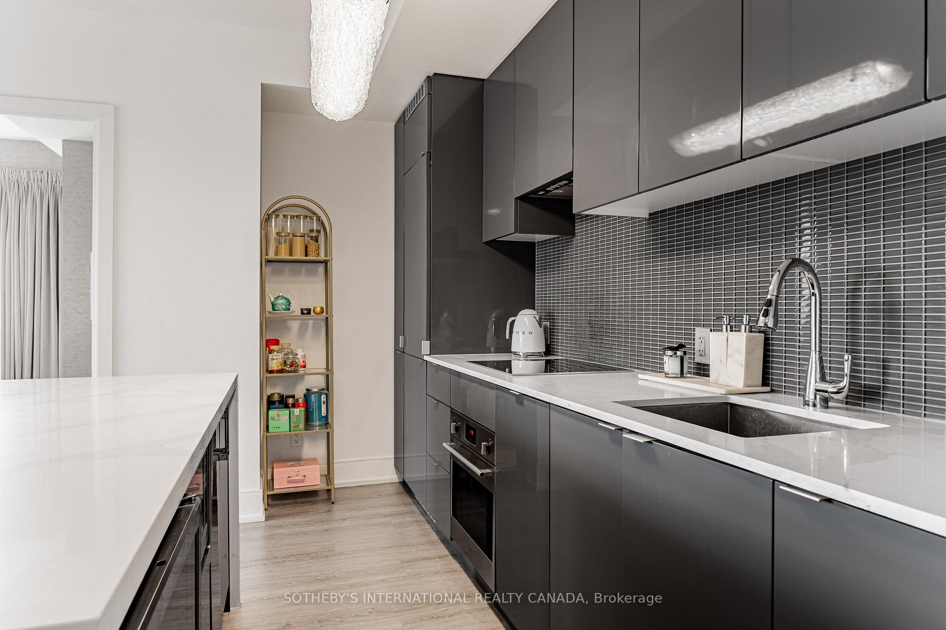 Photo 6 of Unit 4511, 7 Grenville Street, Toronto, Bay Street Corridor — HOMEH