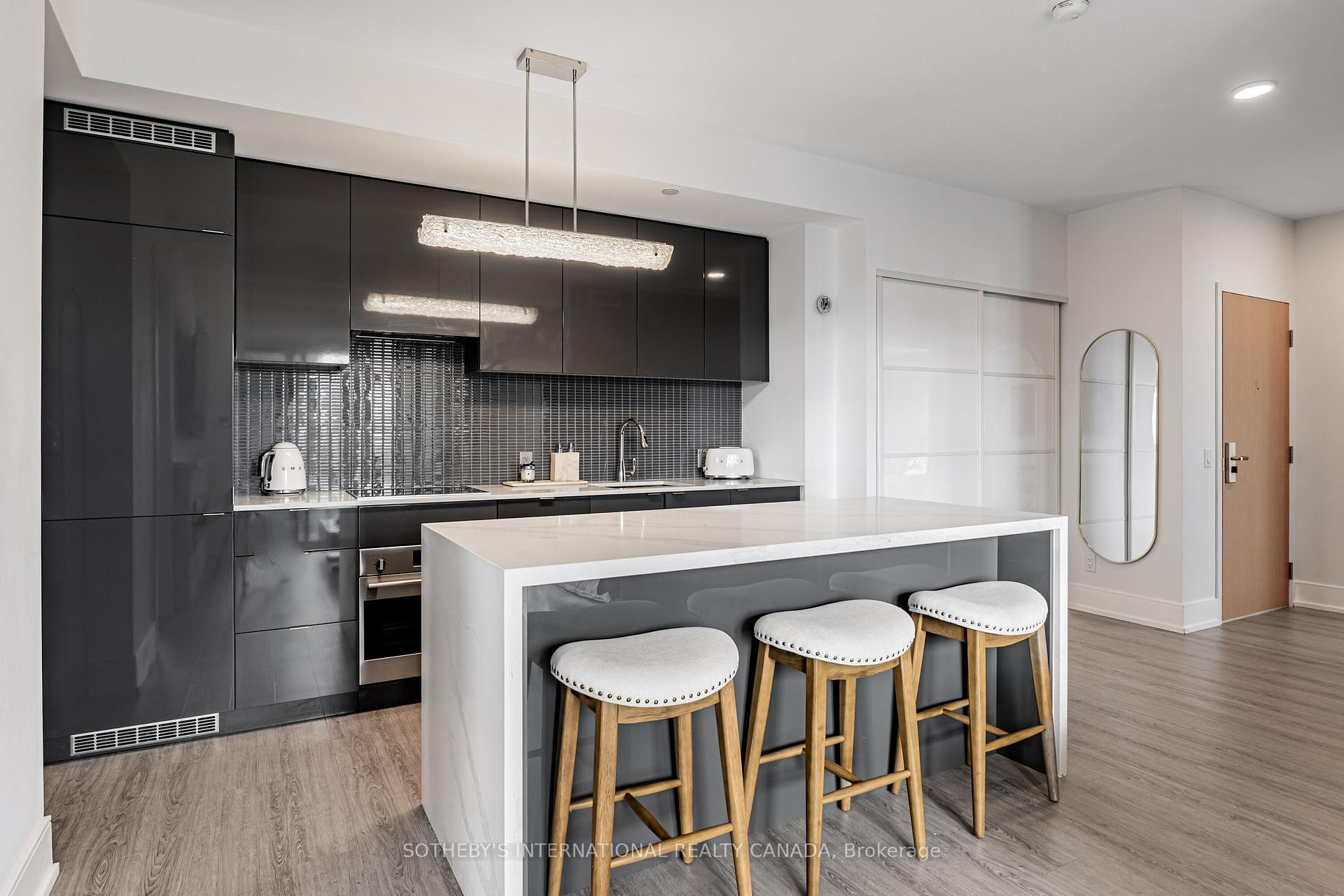 Photo 9 of Unit 4511, 7 Grenville Street, Toronto, Bay Street Corridor — HOMEH