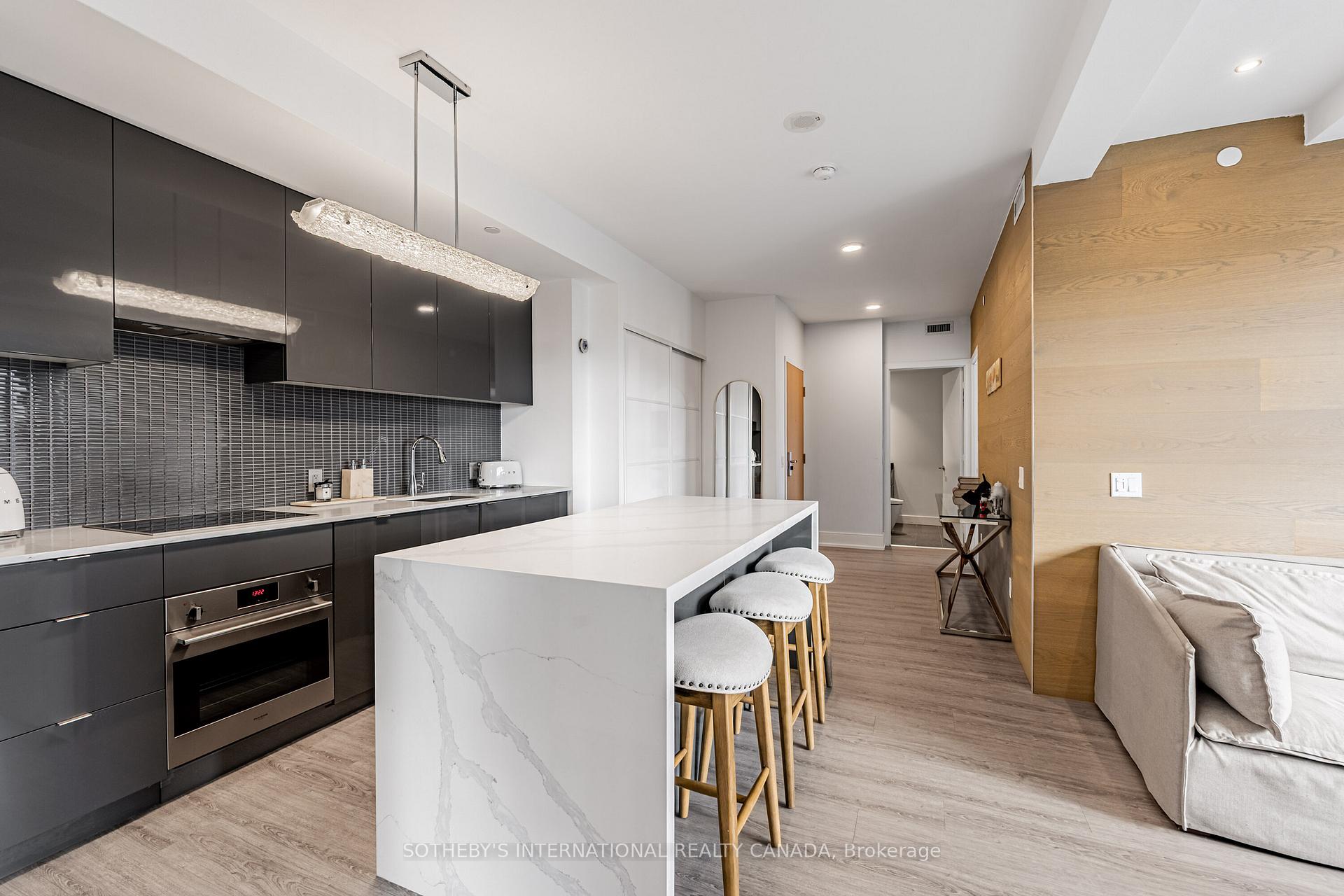 Photo 10 of Unit 4511, 7 Grenville Street, Toronto, Bay Street Corridor — HOMEH
