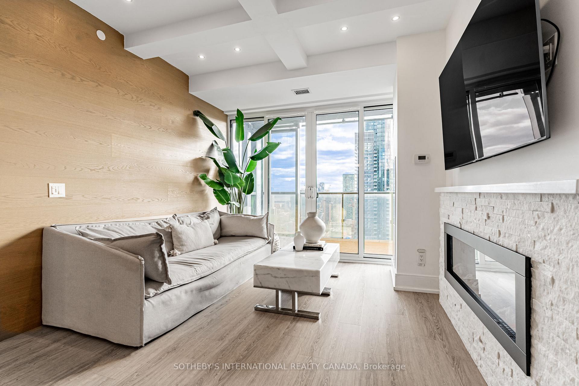 Photo 11 of Unit 4511, 7 Grenville Street, Toronto, Bay Street Corridor — HOMEH