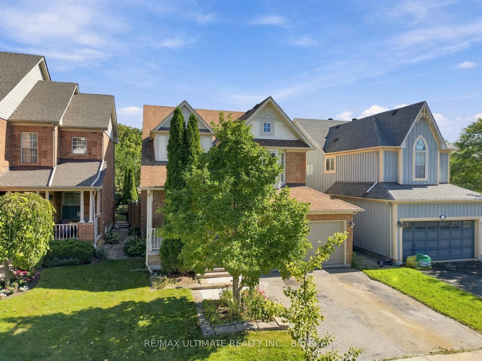 Photo 9 of 6926 Early Settler Row, Mississauga, Meadowvale Village — HOMEH