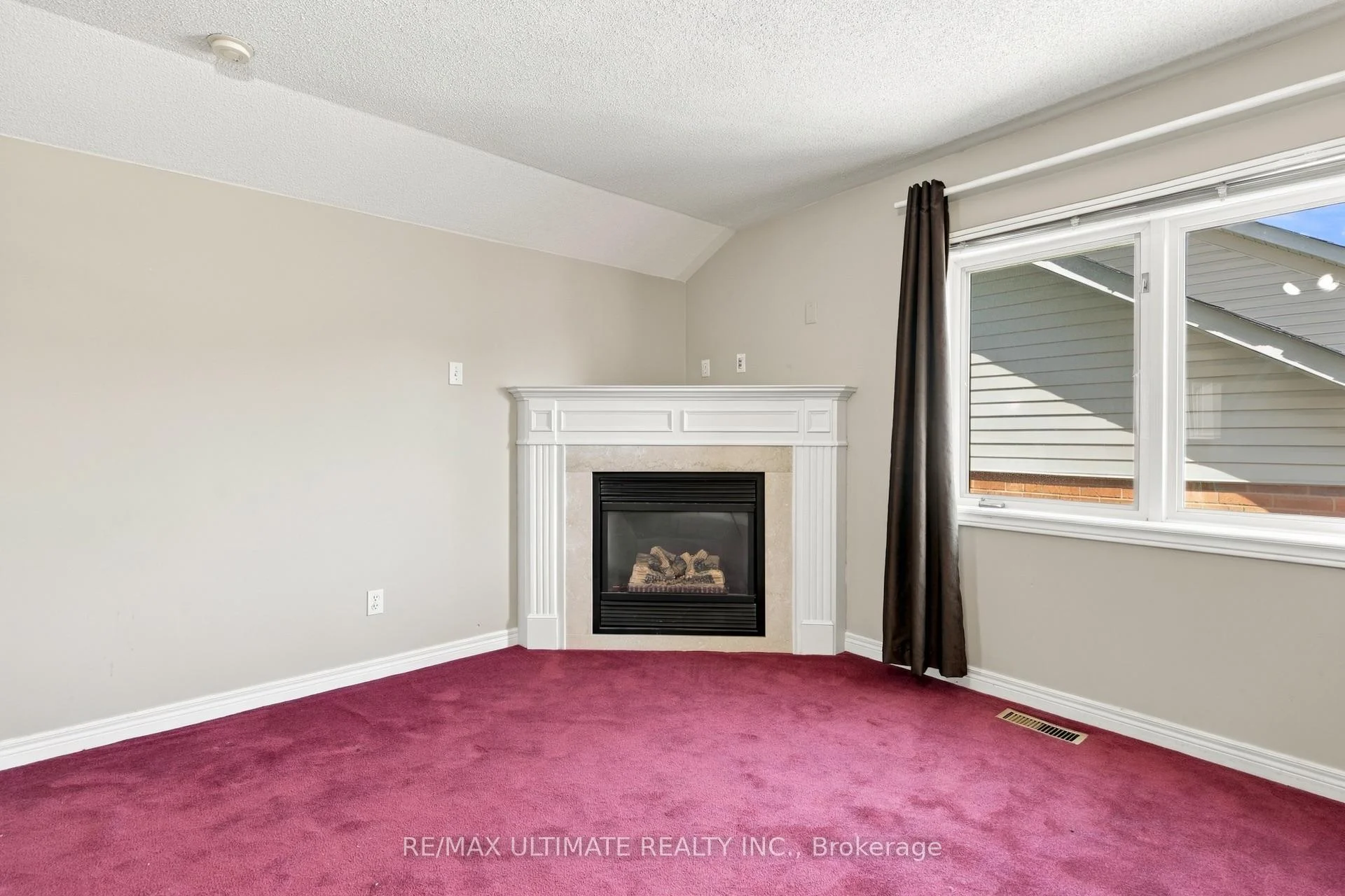 Photo 14 of 6926 Early Settler Row, Mississauga, Meadowvale Village — HOMEH