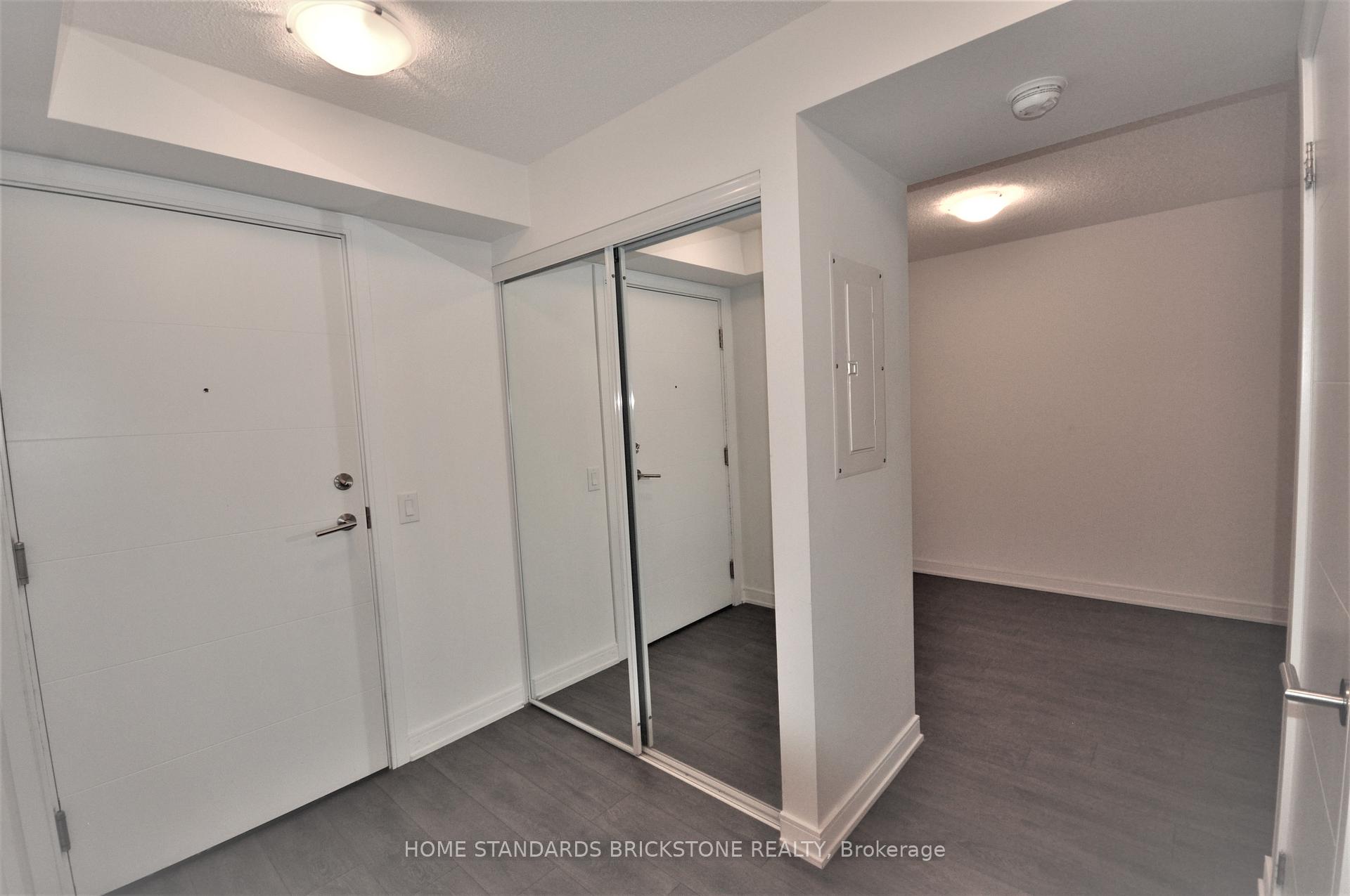 Photo 5 of Unit 1221, 525 Adelaide Street W, Toronto, Waterfront Communities — HOMEH