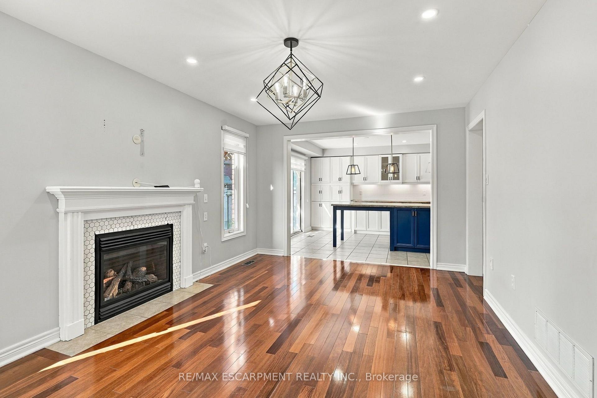 Photo 19 of 194 Southbrook Drive, Hamilton, Binbrook — HOMEH
