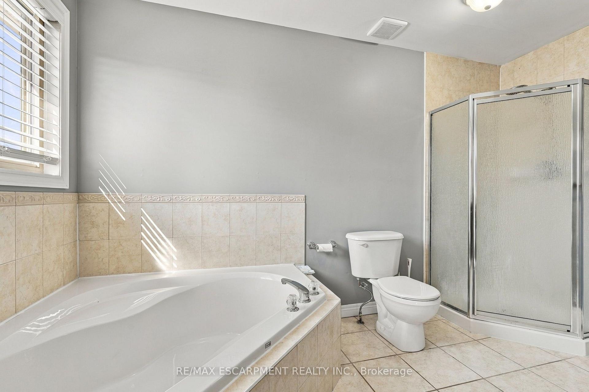 Photo 28 of 194 Southbrook Drive, Hamilton, Binbrook — HOMEH
