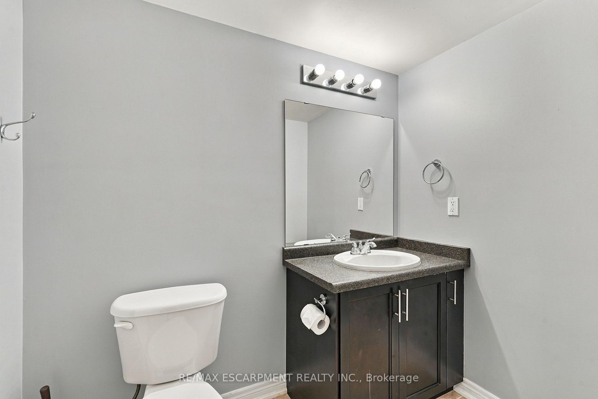 Photo 40 of 194 Southbrook Drive, Hamilton, Binbrook — HOMEH