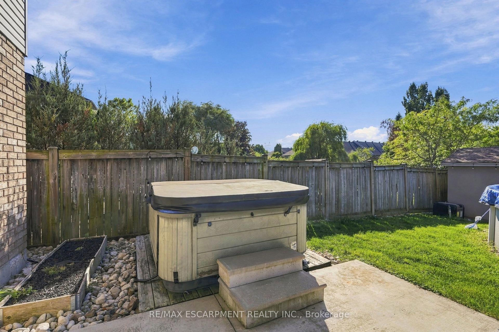 Photo 42 of 194 Southbrook Drive, Hamilton, Binbrook — HOMEH