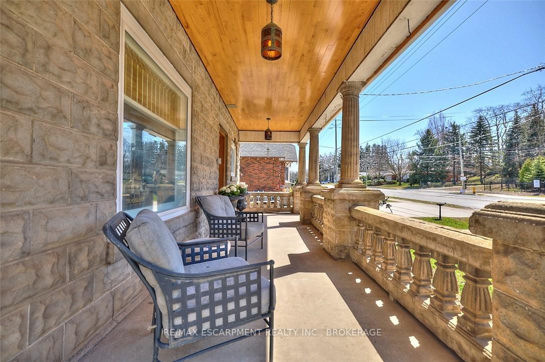 Photo 4 of 4915 King Street, Lincoln, Beamsville — HOMEH